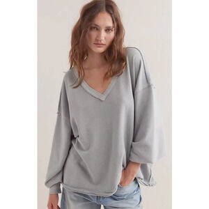 FREE PEOPLE WE THE FREE COLD WINTER GRAY VENICE V-NECK PULLOVER SWEATSHIRT SZ M